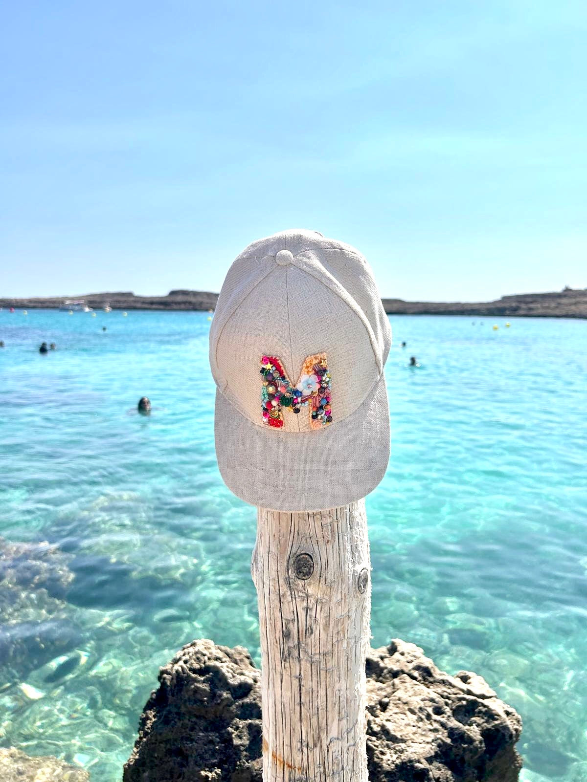 Gorras con iniciales personalizadas